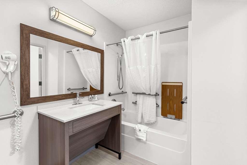 Comfort Inn Painesville Habitación foto